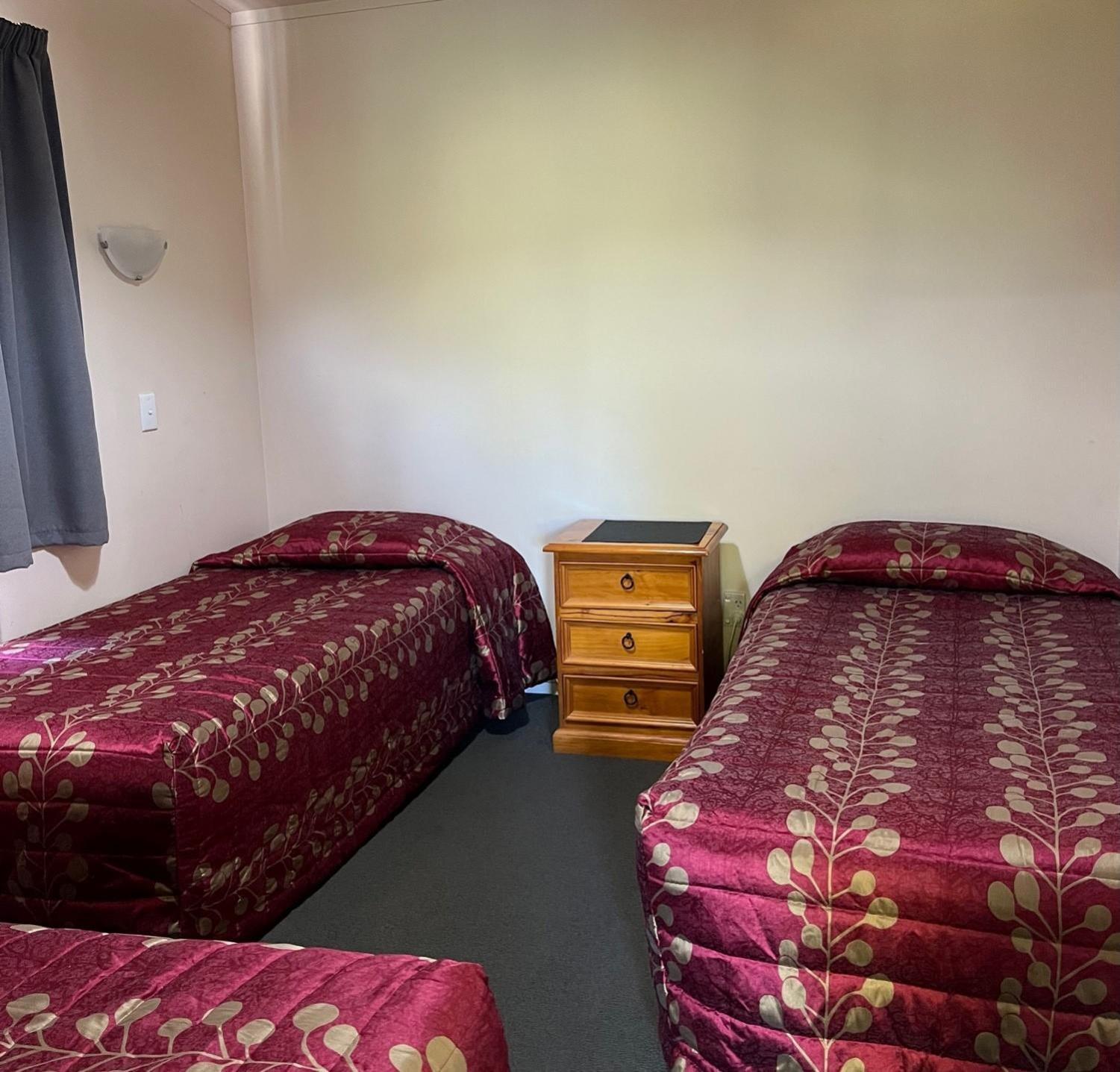 Caves Motor Inn Te Kuiti Exteriör bild